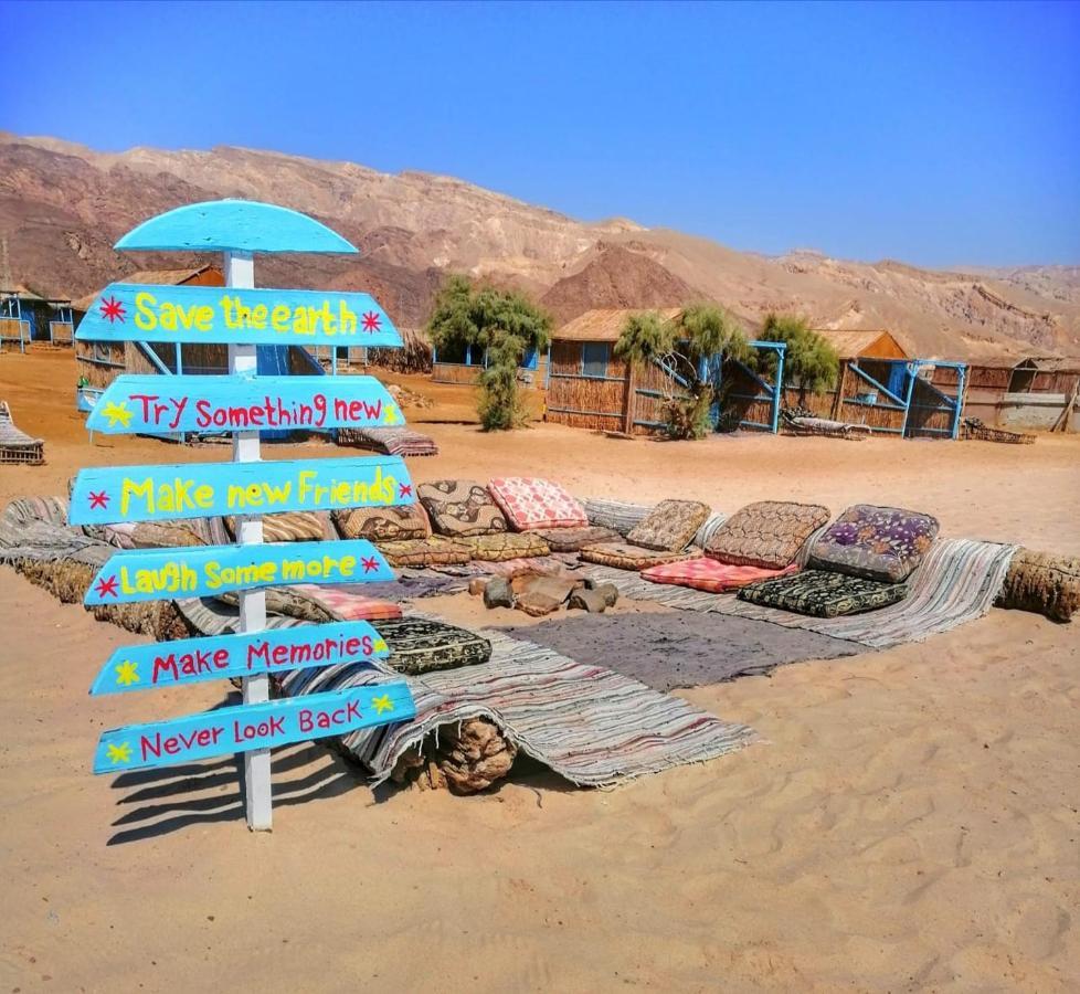 Half Moon Camp Hotel Taba Esterno foto